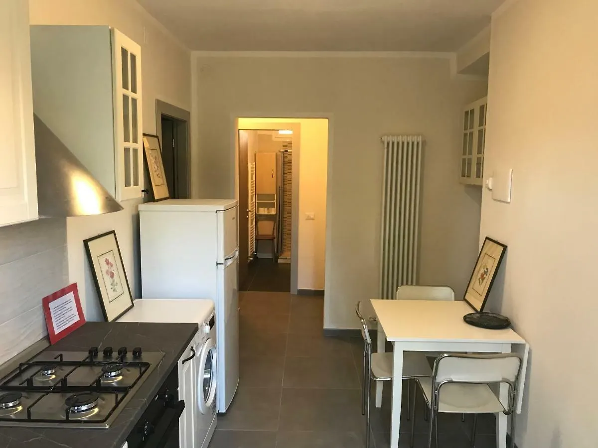 Alloggio Ideale Per 5 Terre E Per Via Francigena Apartment Sarzana Italy